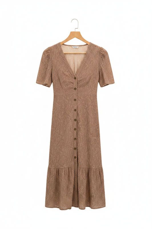 Vestido Clau en percha fondo blanco