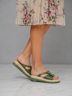 Sandalias con lazo para el verano – ligeras, cómodas y perfectas para la playa, el día a día y los momentos de relax ☀️🩴