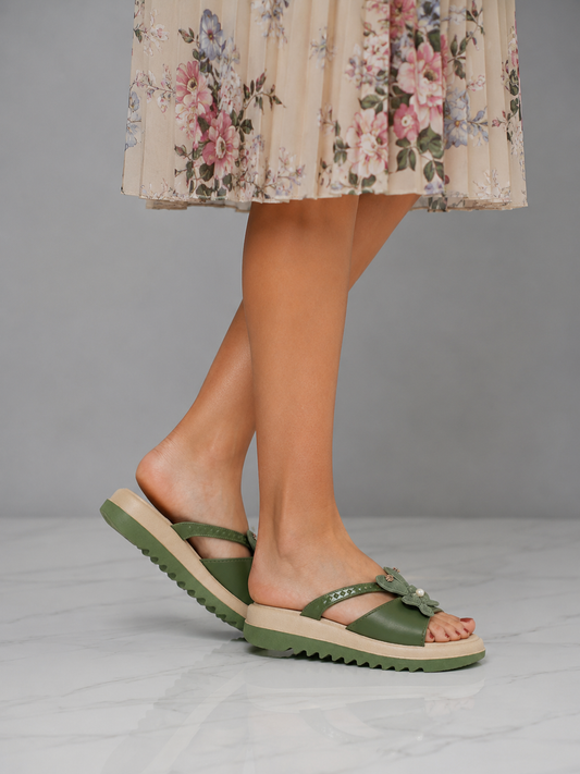 Sandalias con lazo para el verano – ligeras, cómodas y perfectas para la playa, el día a día y los momentos de relax ☀️🩴