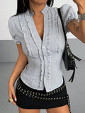 Naila - Camisa de Manga Corta con Rayas y Volantes