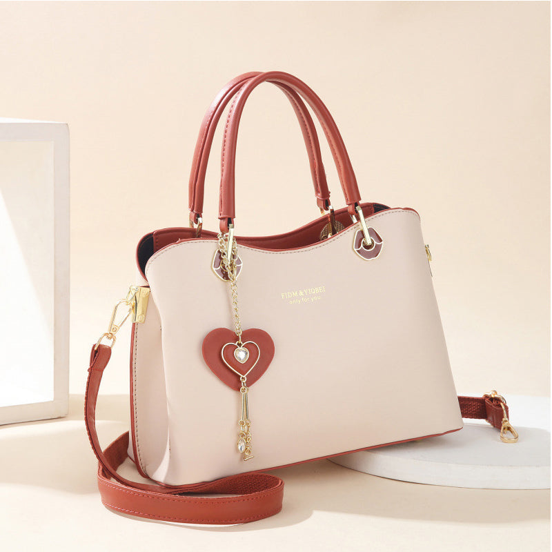 Bolso Elegante de Mujer con Colgante de Corazón Brillante