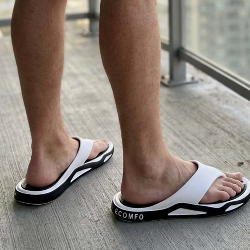 Chanclas cómodas para hombre – ligeras, antideslizantes e ideales para playa, ducha y día a día ☀️