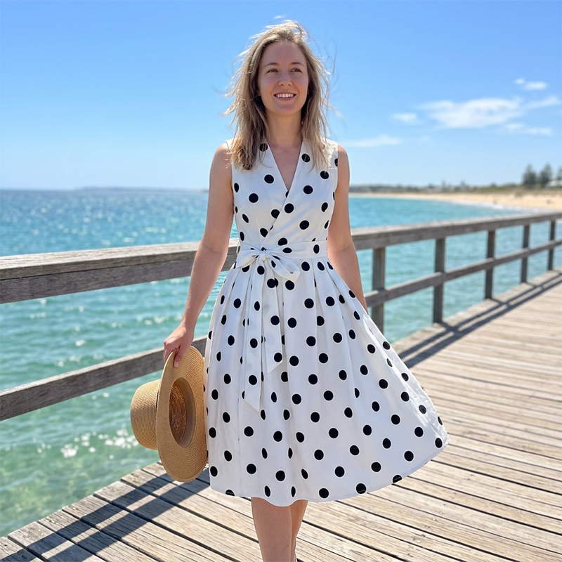 Luna -Vestido de mujer con estampado de lunares, escote en V y sin mangas